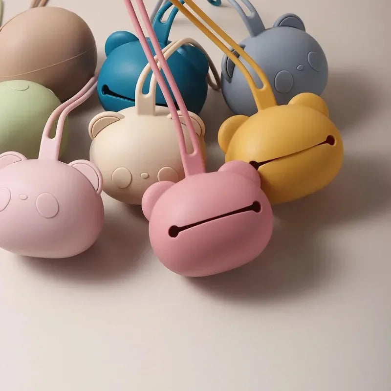 "Panda" pacifier storage box: adopted by baby, hung by mom!