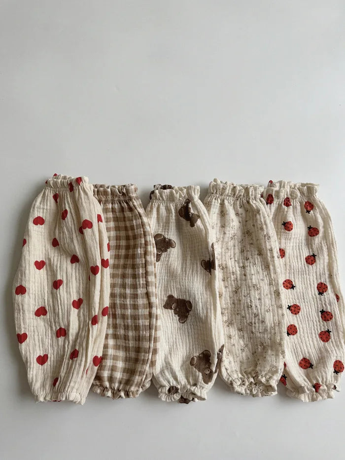 CAPRIS pants: organic cotton is making its way into baby's wardrobe (boys and girls)