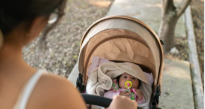 Colchón para cochecito: suavidad y ergonomía