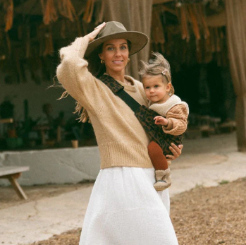 Adjustable Sling Baby Carrier – Lightweight, Ergonomic and Secure – From 3 Months to 3 Years