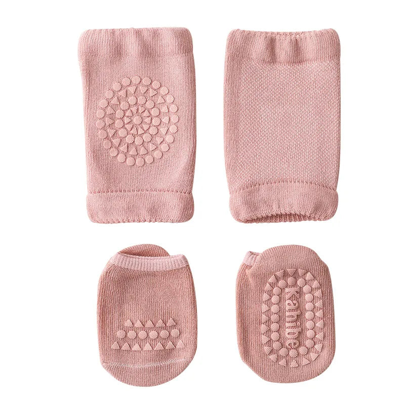 Ensemble chaussettes et genouillères : protection pour une meilleure découverte du monde