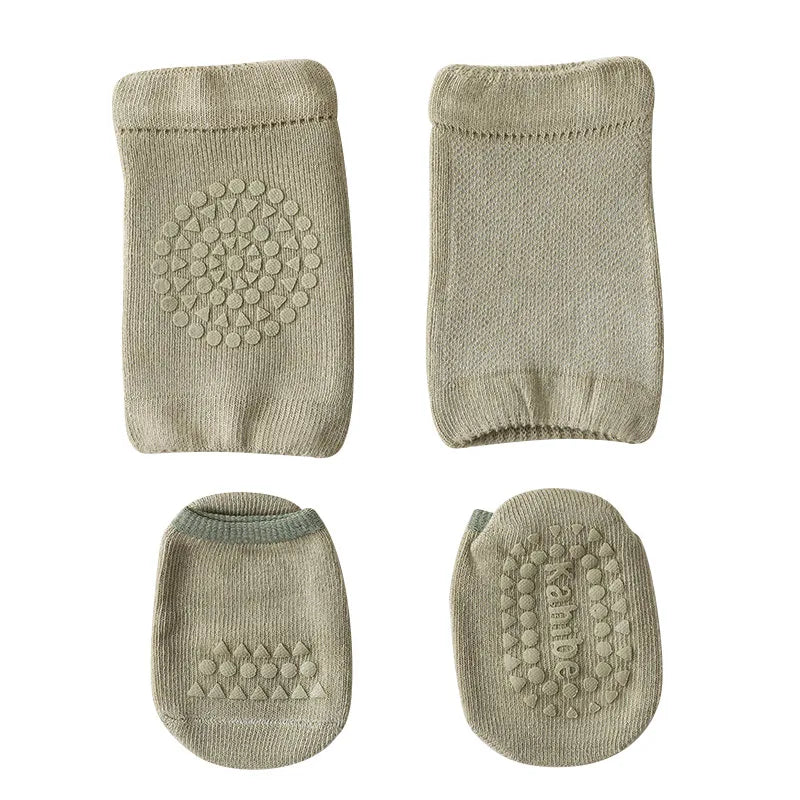 Ensemble chaussettes et genouillères : protection pour une meilleure découverte du monde