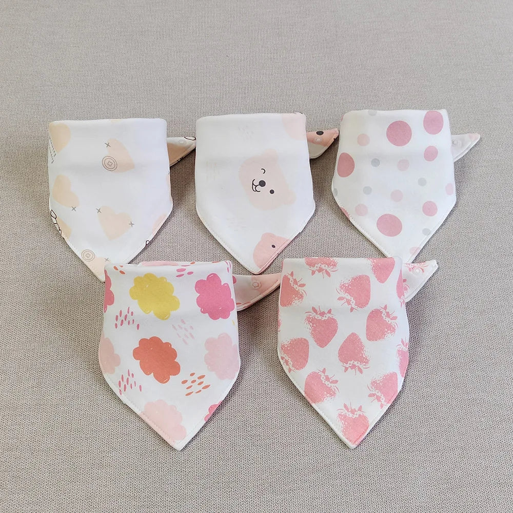Bavoir triangle en double coton : baver n'a jamais été aussi mignon ! (lot de 5 pièces)
