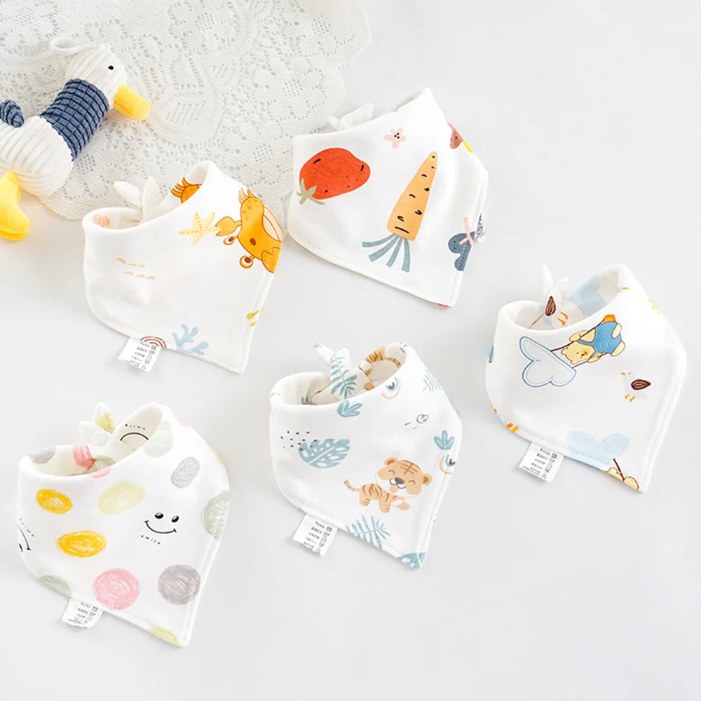Bavoir triangle en double coton : baver n'a jamais été aussi mignon ! (lot de 5 pièces)