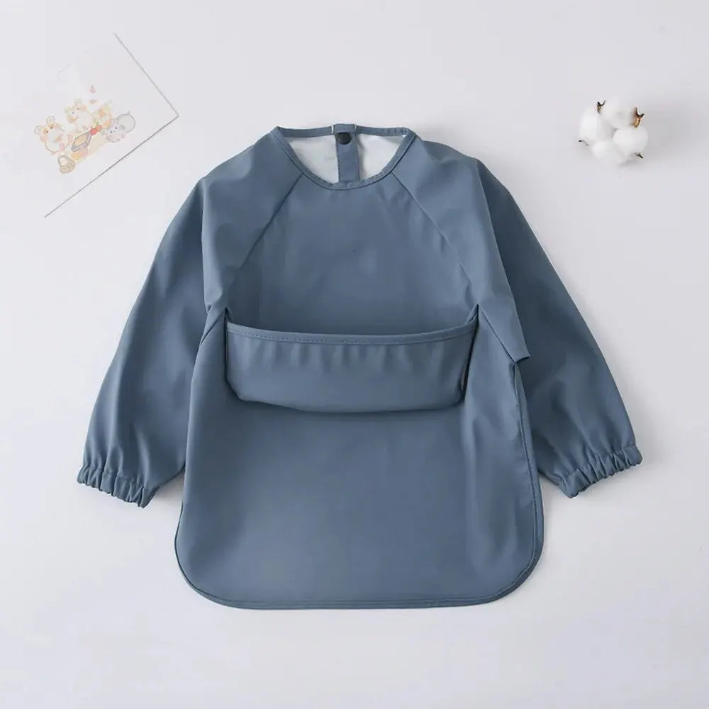 Delantal de alimentación impermeable de manga larga: ¡protege con estilo, crece en libertad!