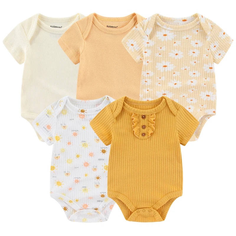 Lot de 5 bodys manches courtes Kiddiezoom : confort et motifs joyeux (garçon et fille)