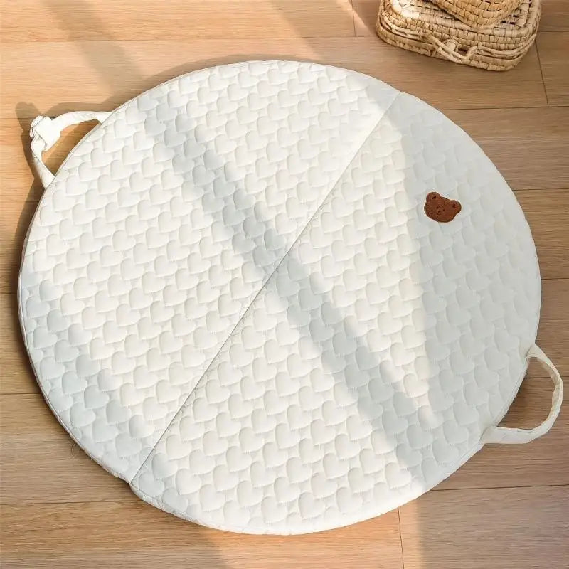 Tapis de sol "Nounours" pliable : le cocon nomade des petits aventuriers !