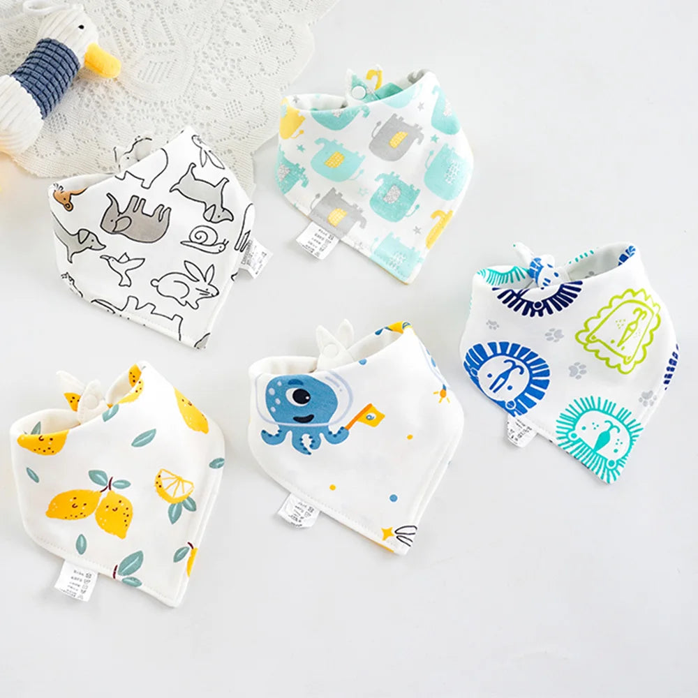 Bavoir triangle en double coton : baver n'a jamais été aussi mignon ! (lot de 5 pièces)