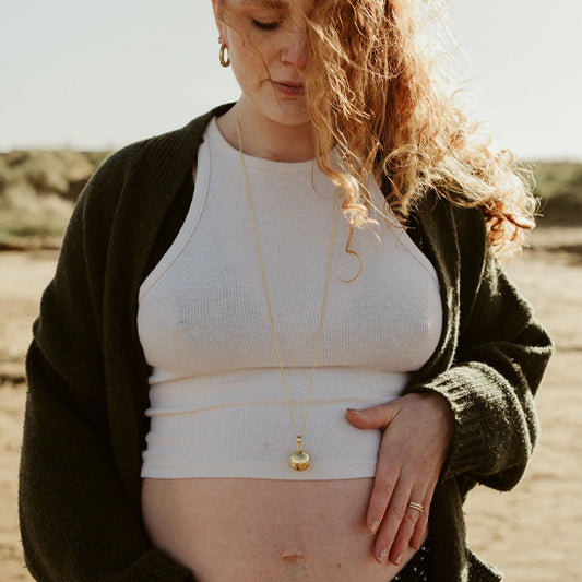 🌿 Bola de grossesse apaisante – pendentif sphère, doux tintement, symbolique & élégant