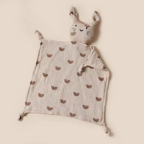 Doudou lapin plat : un ami pour la vie